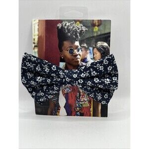 Bowtie Behavior Navy Blue Floral Pre-Tied Genderless Bow Tie 18" Length 4”x2”